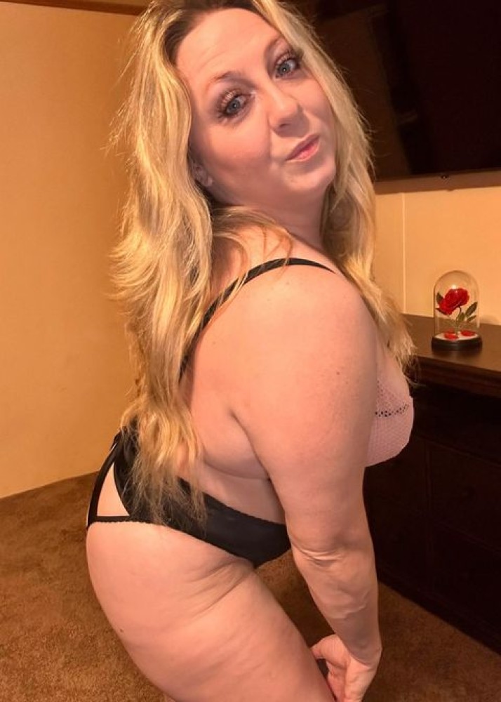 Индивидуалка Лена фото № 2 в городе Макаров